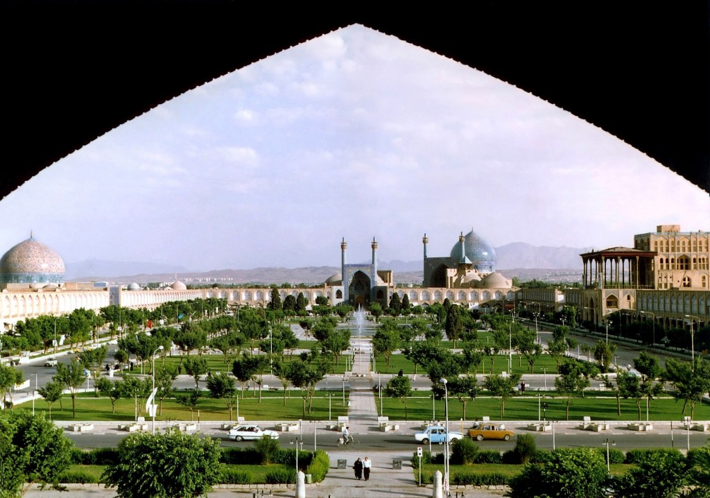Meydan Naghshe Jahan-Isfahan-Iran
