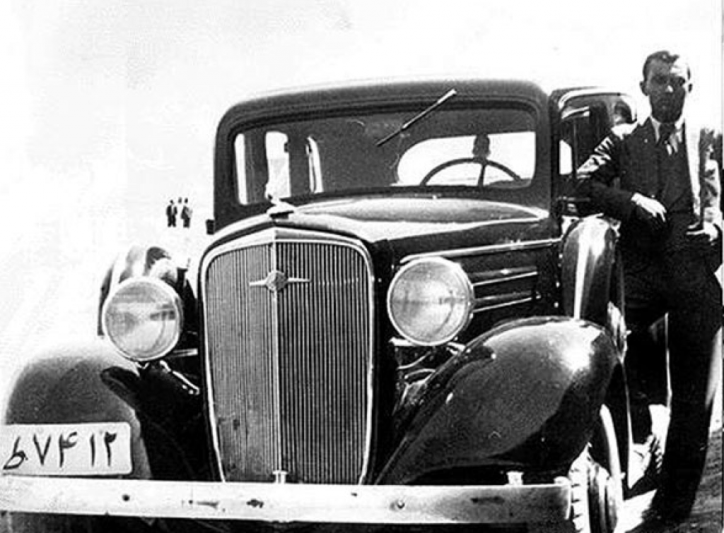 Dapper Tehran motorist 1940s