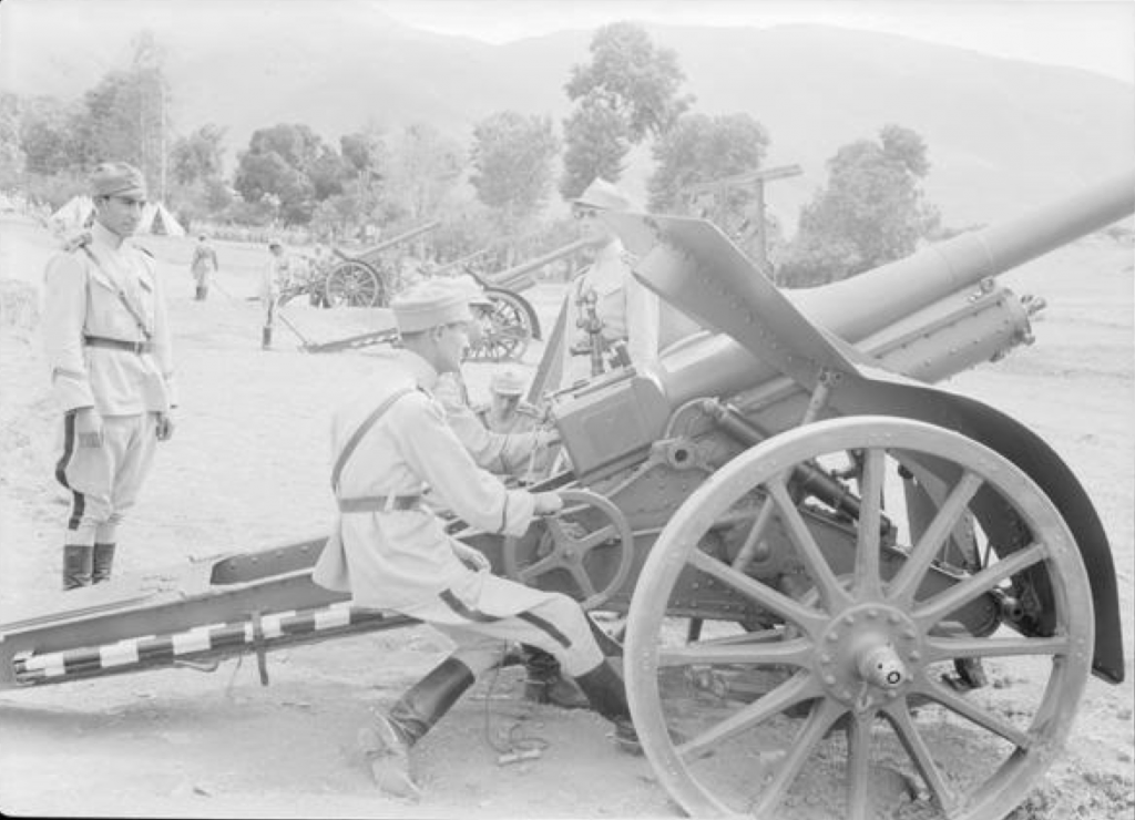 Iranian Army-105mm Artillery-Skoda