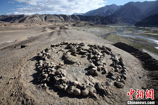 Zarathustra-Tomb-China-1