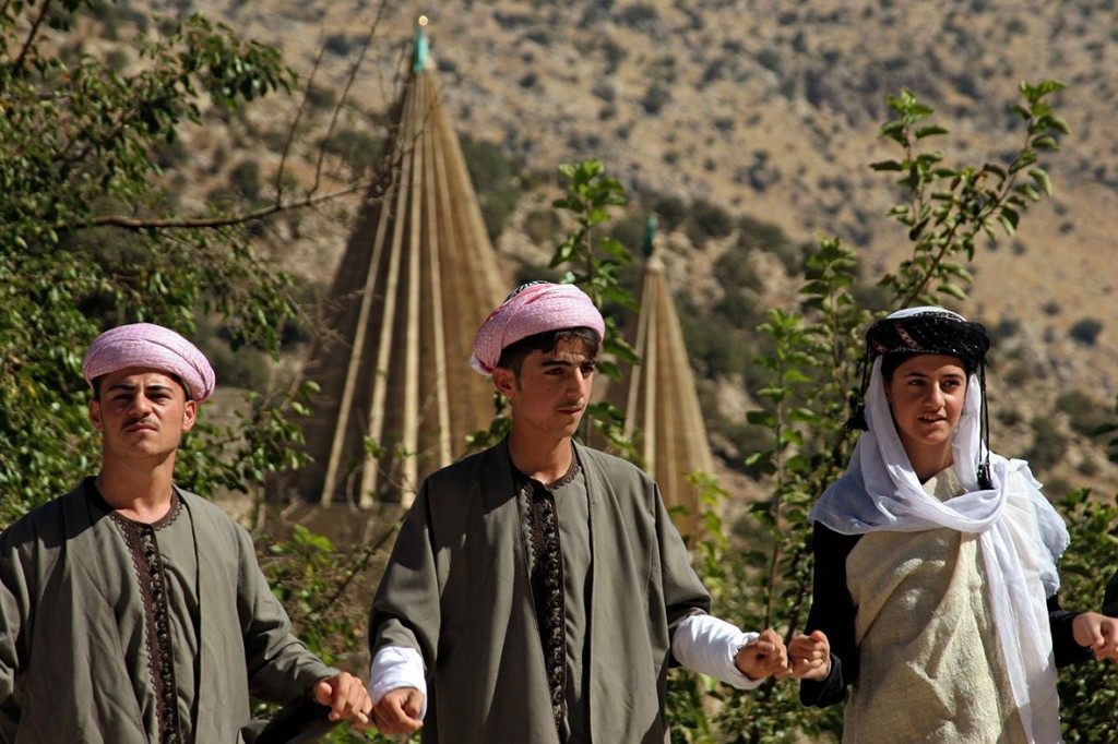 Yezidi Kurds-16-Kurdish dance