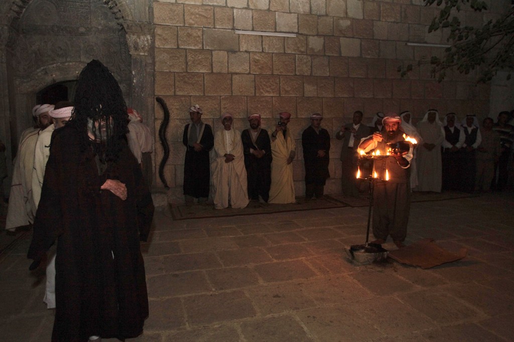 Yezidi Kurds-18-Ceremony