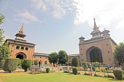 4-Jamia Masjid Kashmir Srinagar-Pic-Bilal-Bahadur
