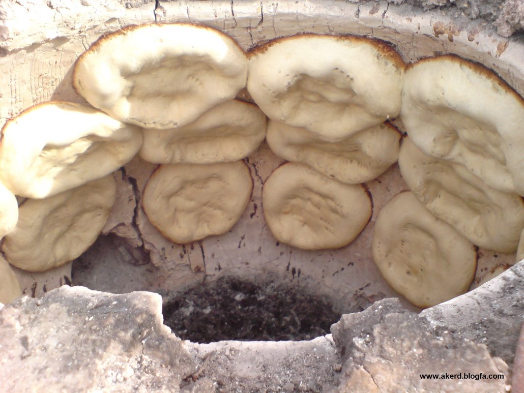 6-traditional-iranian-bread-baking-oven